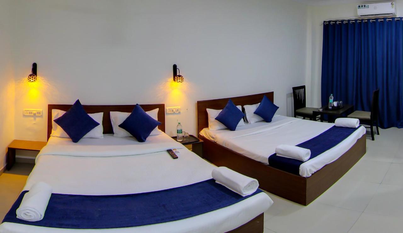 Hotel Rain Sky Inn Лонавала Экстерьер фото
