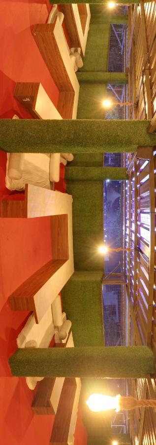 Hotel Rain Sky Inn Лонавала Экстерьер фото
