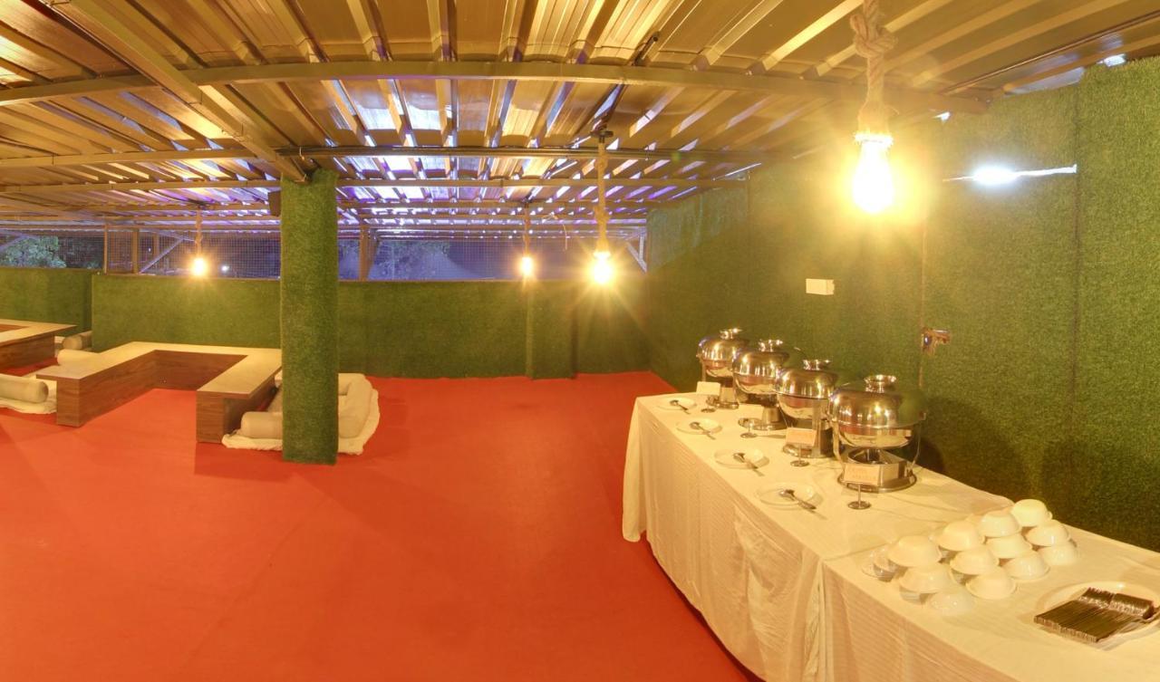 Hotel Rain Sky Inn Лонавала Экстерьер фото