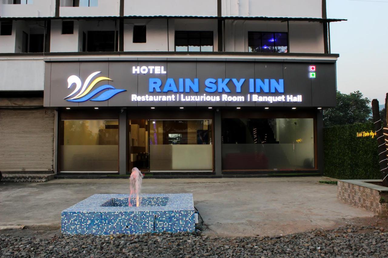 Hotel Rain Sky Inn Лонавала Экстерьер фото
